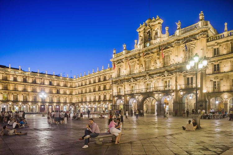 En qué ciudad de España pagas más por ser latinoamericano